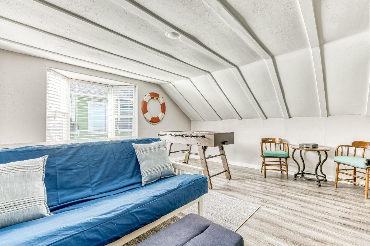 A Slice Above Villa Lincoln City Buitenkant foto